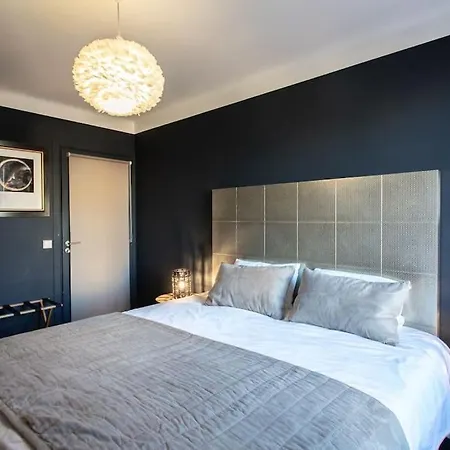 #39 Staywizus - Old Town 3 Bdr Ac Balcony 5mins Walk To Sea Апартаменты Ницца
