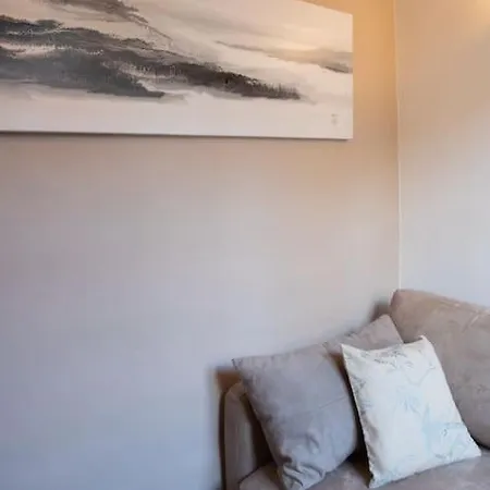 #39 Staywizus - Old Town 3 Bdr Ac Balcony 5mins Walk To Sea *