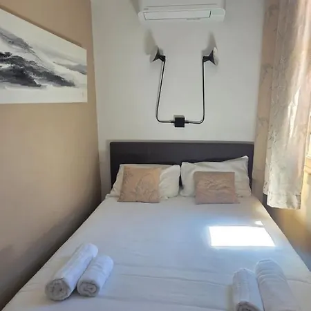 #39 Staywizus - Old Town 3 Bdr Ac Balcony 5mins Walk To Sea Апартаменты Ницца