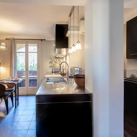 #39 Old Town 3 Bdr Ac Balcony 5mins Walk To Sea Appartement *