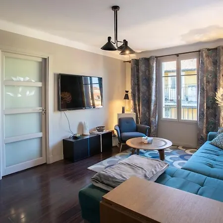 Appartement #39 Old Town 3 Bdr Ac Balcony 5mins Walk To Sea Nice