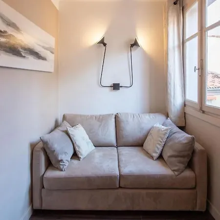 Appartement #39 Old Town 3 Bdr Ac Balcony 5mins Walk To Sea