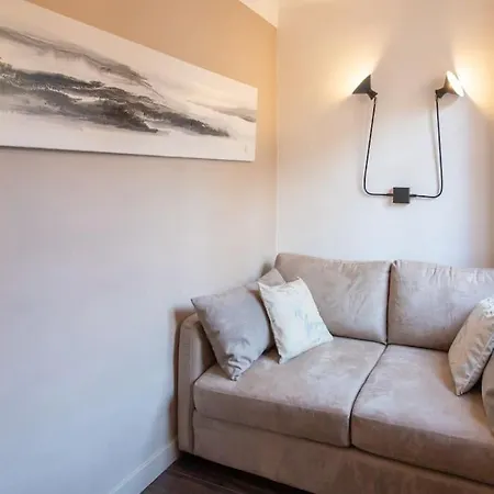 Appartement #39 Old Town 3 Bdr Ac Balcony 5mins Walk To Sea *