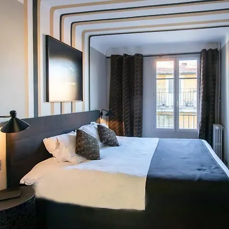 Appartement #39 Old Town 3 Bdr Ac Balcony 5mins Walk To Sea *